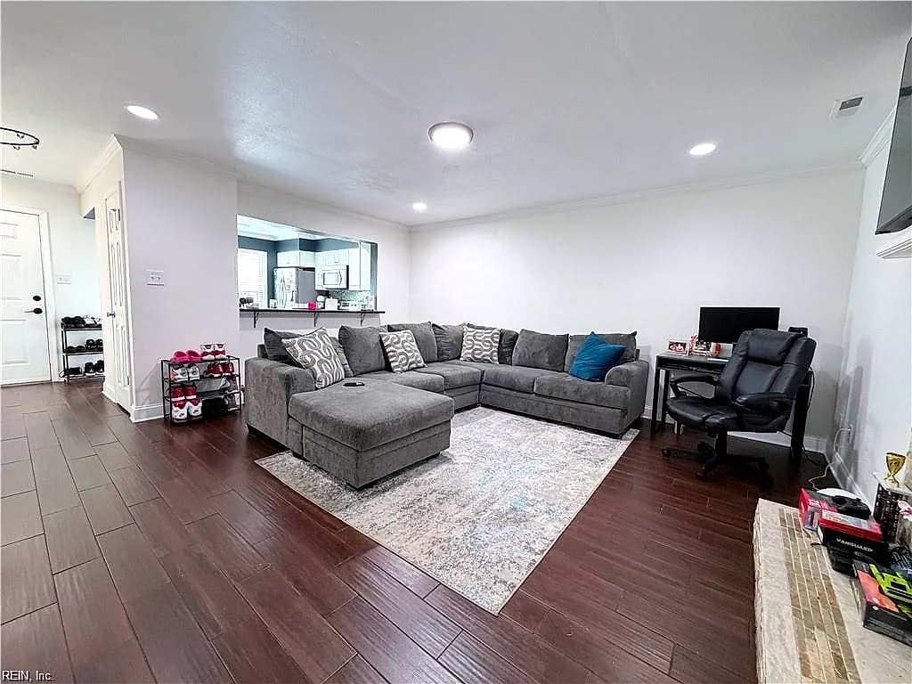 1528 Jameson DR, VIRGINIA BEACH VA 23464 - Photo 4