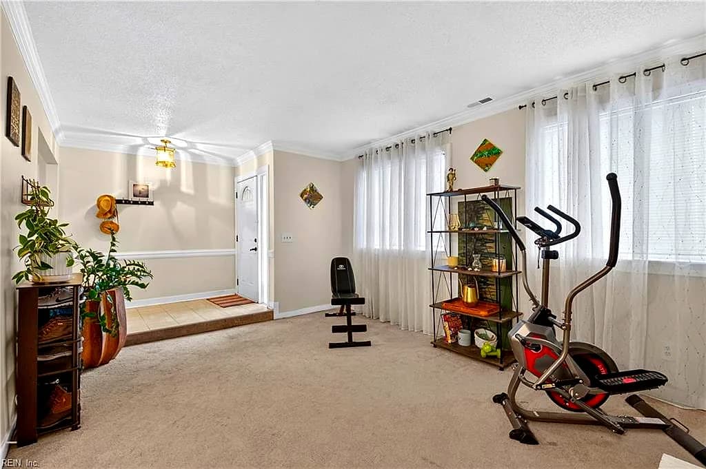 4251 Maplehurst RD, VIRGINIA BEACH VA 23462 - Photo 5