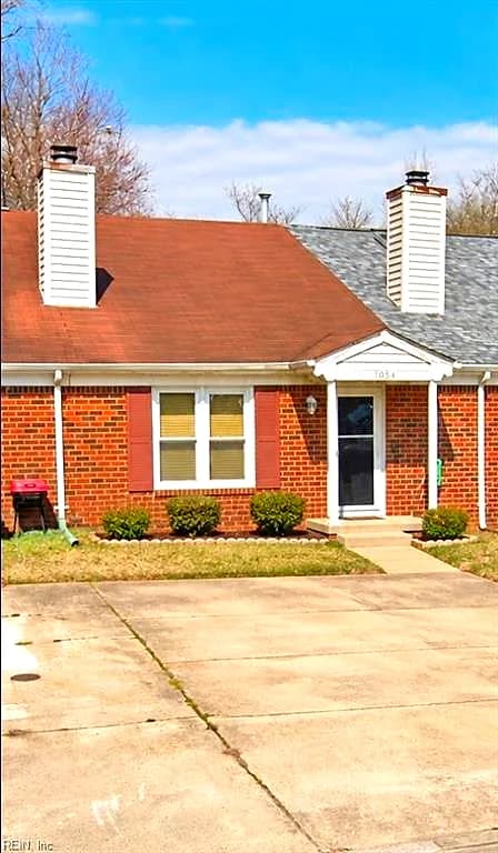 1054 Wickford CT, CHESAPEAKE VA 23320 - Main photo