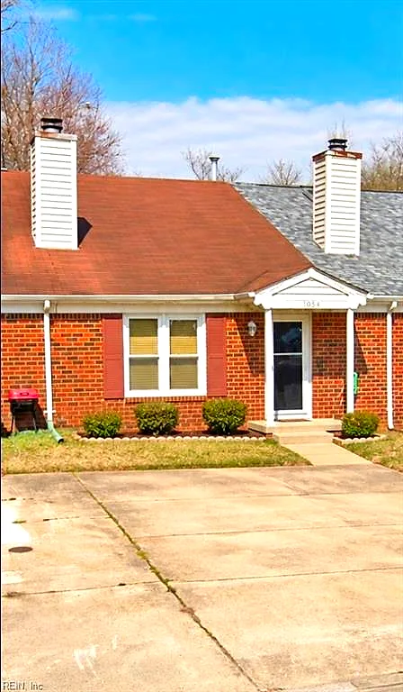 1054 Wickford CT, CHESAPEAKE VA 23320