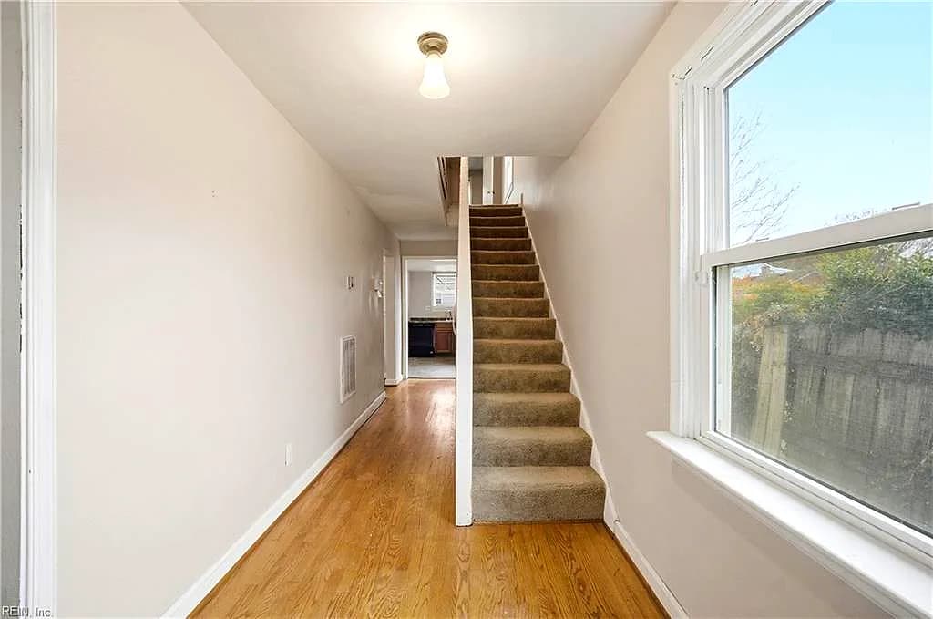 1408 Wilson RD, NORFOLK VA 23523 - Photo 3