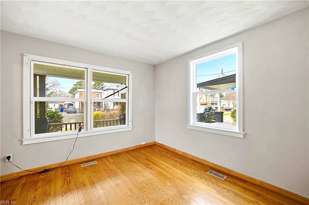 1408 Wilson RD, NORFOLK VA 23523 - Photo 5