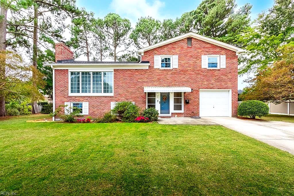 53 Wheatland Dr, Hampton, VA
