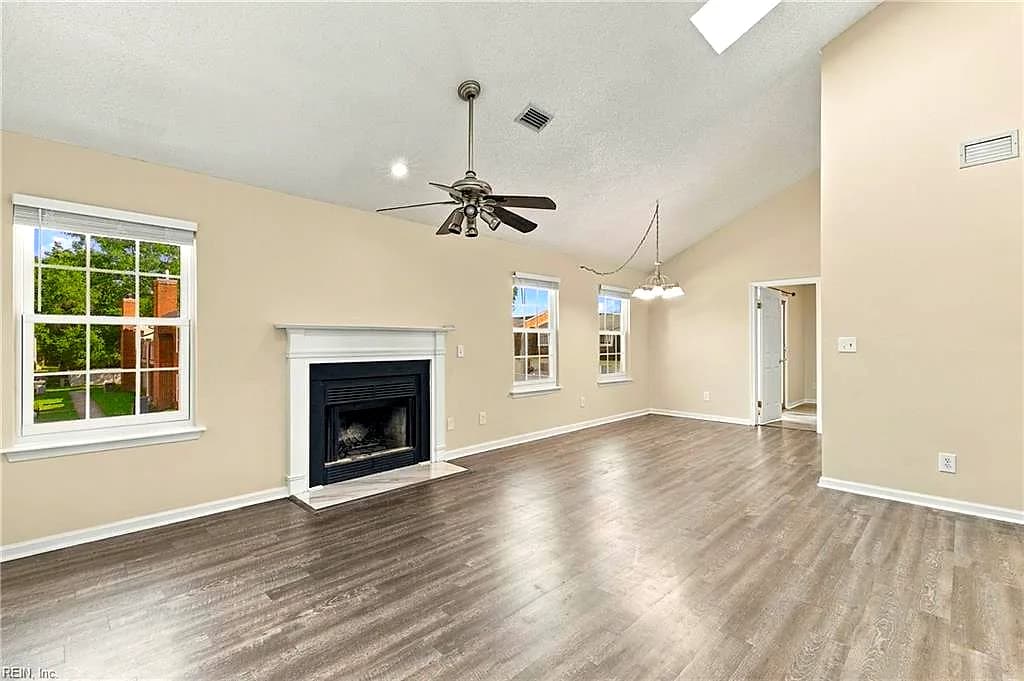 202 Quarter TRL #H, NEWPORT NEWS VA 23608 - Photo 3