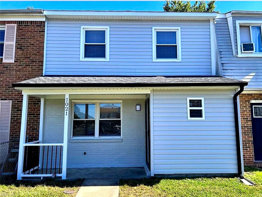 1021 Roundtable CT, Chesapeake — 3 bed Residential, 1,496 sqft