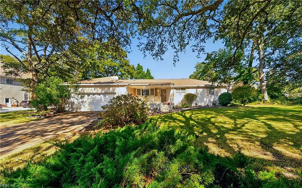 2712 Broad Bay Rd, Virginia Beach, VA