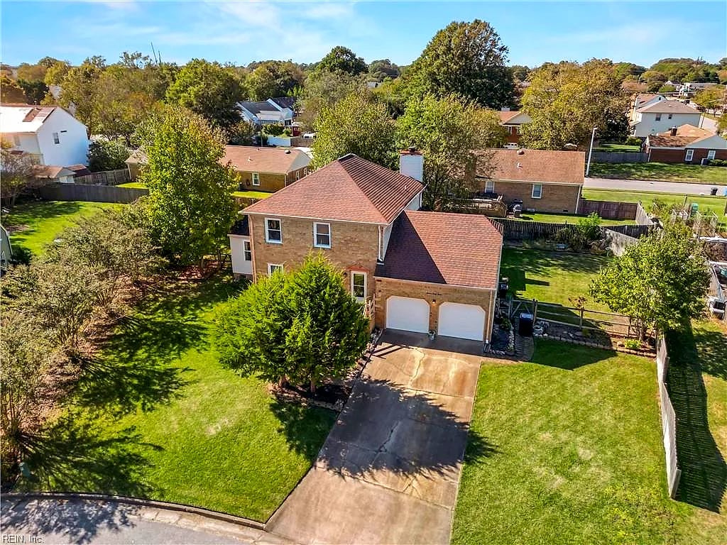 1193 Hopemont Dr, Virginia Beach, VA