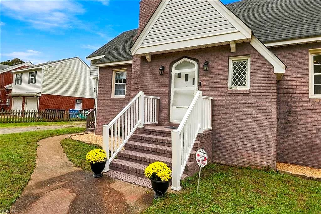 1129 Hazel AVE, CHESAPEAKE VA 23325 - Photo 4