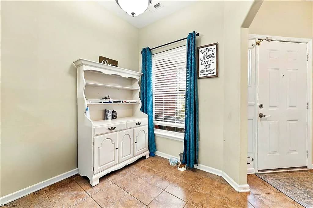 2682 Bracston RD, VIRGINIA BEACH VA 23456 - Photo 4