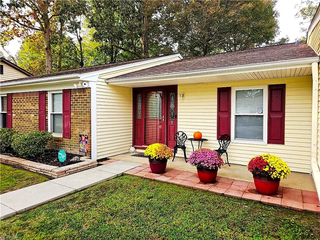 3397 Kings Neck DR #Dr, VIRGINIA BEACH VA 23452 - Photo 4