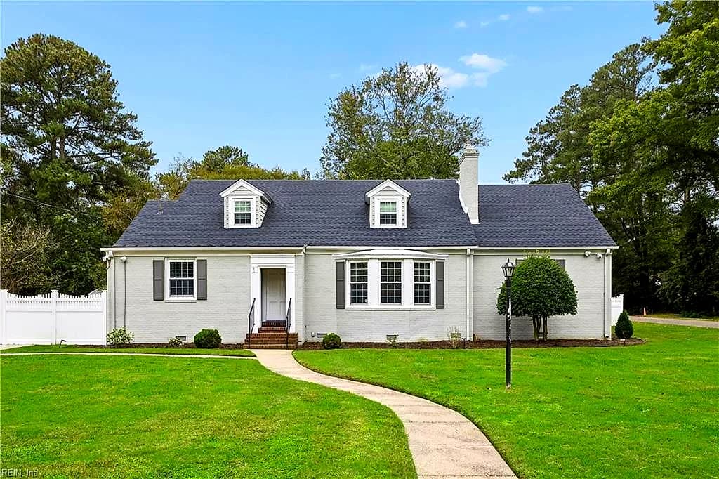 4533 Wake Forest RD, PORTSMOUTH VA 23703 - Main photo
