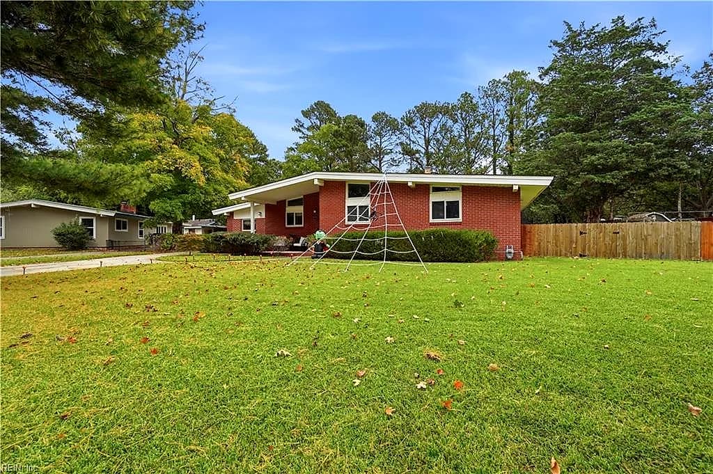 1312 Woodhurst DR, VIRGINIA BEACH VA 23454 - Photo 5