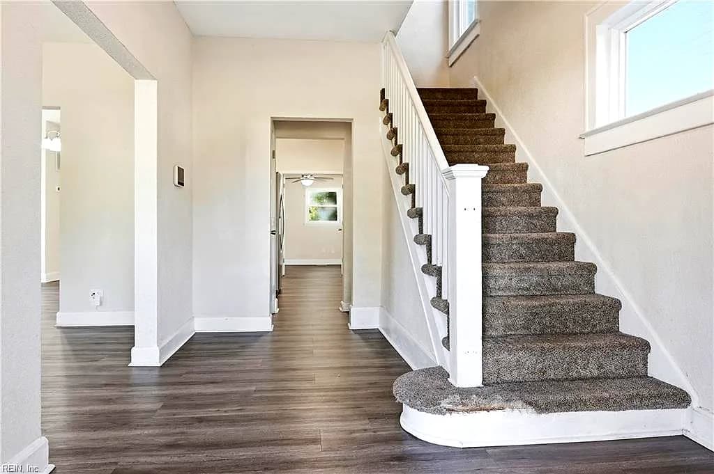 1702 Shell RD, HAMPTON VA 23661 - Photo 5
