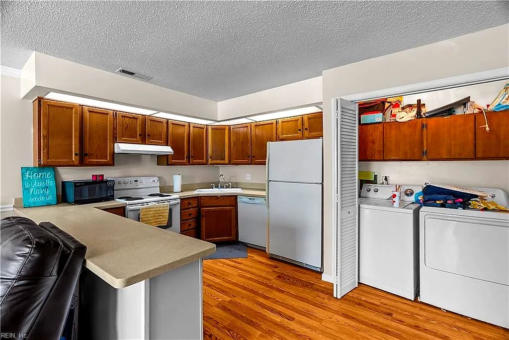 1253 Quarter Path TRL, CHESAPEAKE VA 23320 - Photo 4