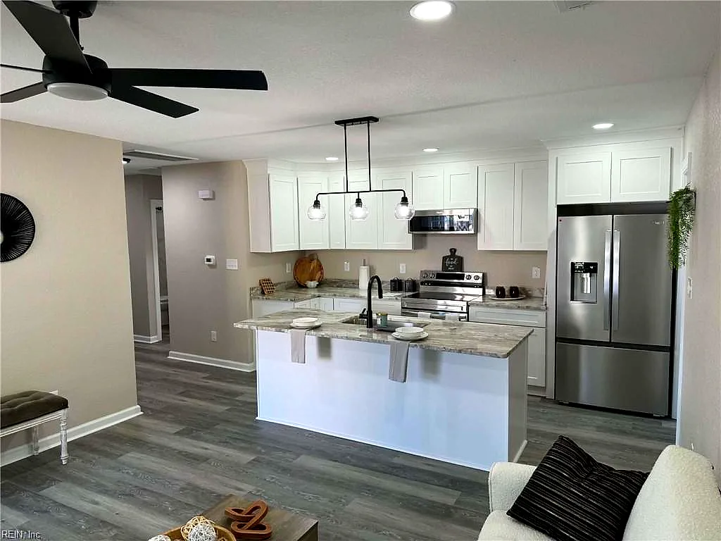 3323 Clark Cir, Norfolk, VA