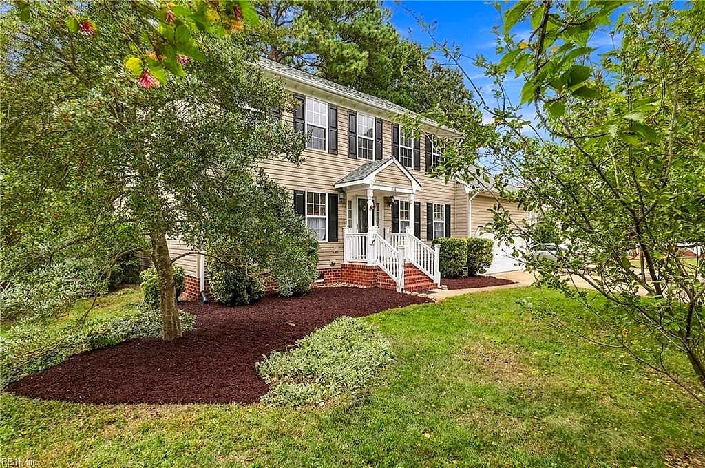 808 Dolph CIR, CHESAPEAKE VA 23322 - Photo 3