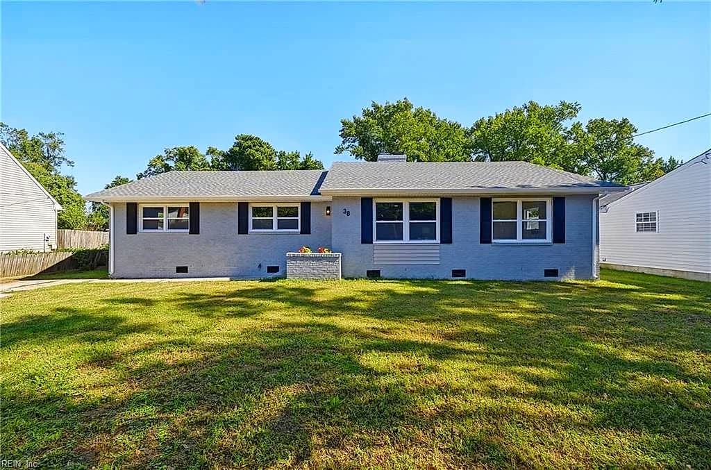 38 Franktown RD, HAMPTON VA 23663 - Main photo