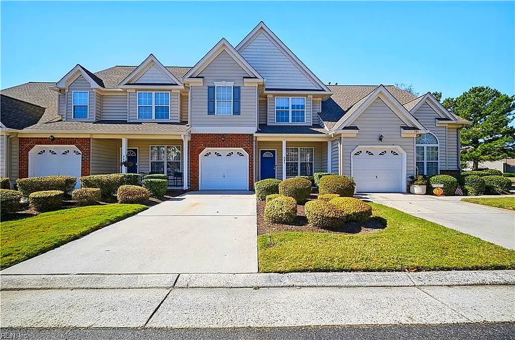 883 Hunley Dr, Virginia Beach, VA