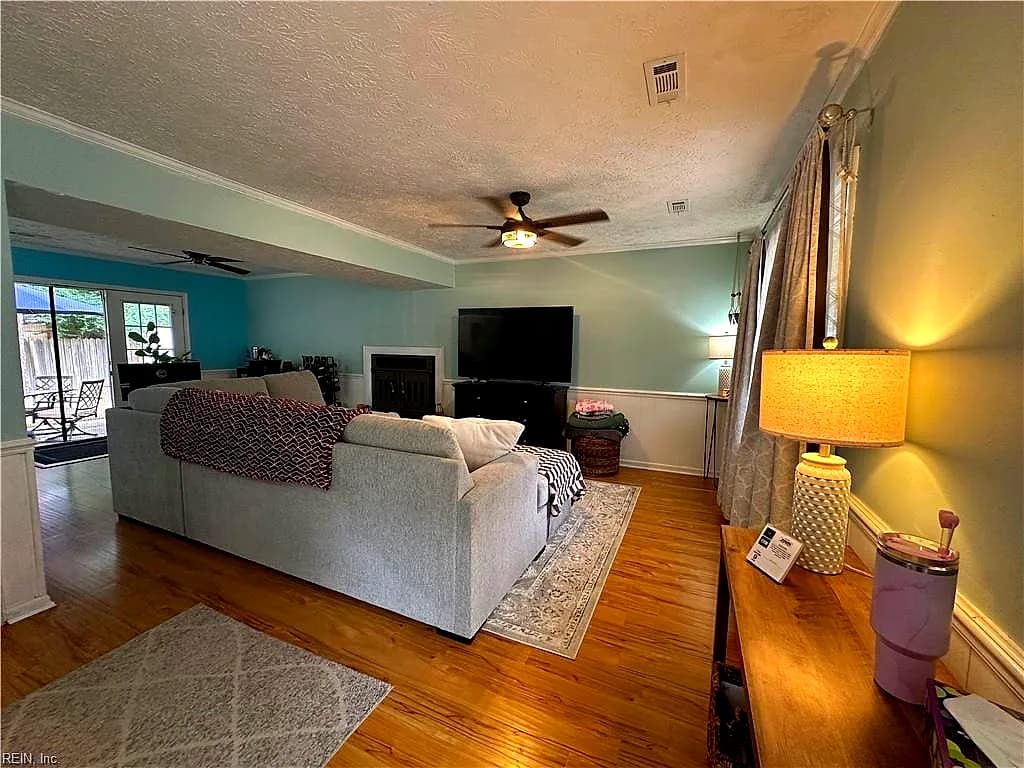 70 Sandy Lake DR, HAMPTON VA 23666 - Photo 3