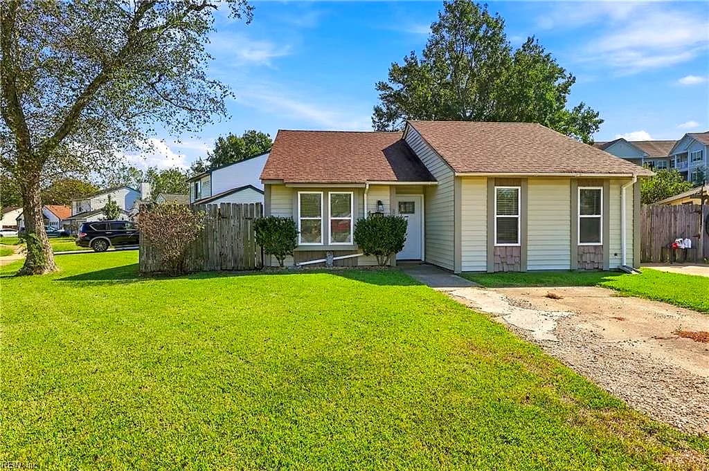 1601 Big Springs PL, VIRGINIA BEACH VA 23453 - Photo 3