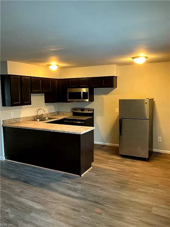 320 Ashlawn DR #4, NORFOLK VA 23505 - Photo 5