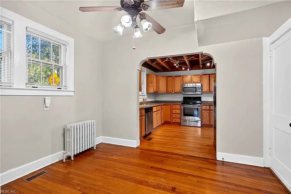 5212 Huntington AVE, NEWPORT NEWS VA 23607 - Photo 4