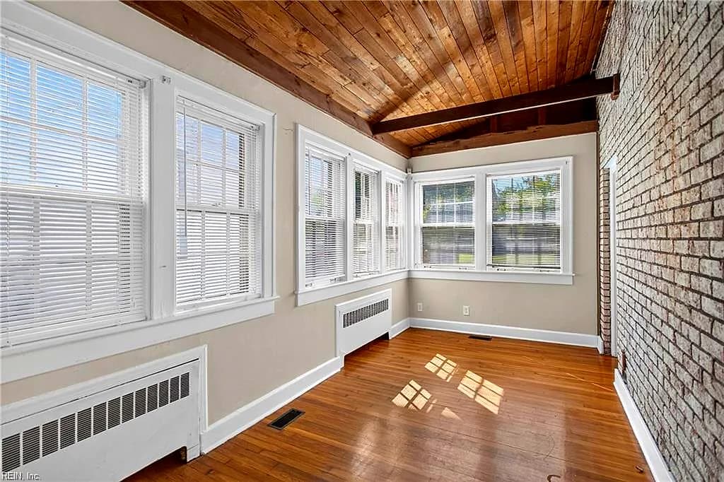 5212 Huntington AVE, NEWPORT NEWS VA 23607 - Photo 5