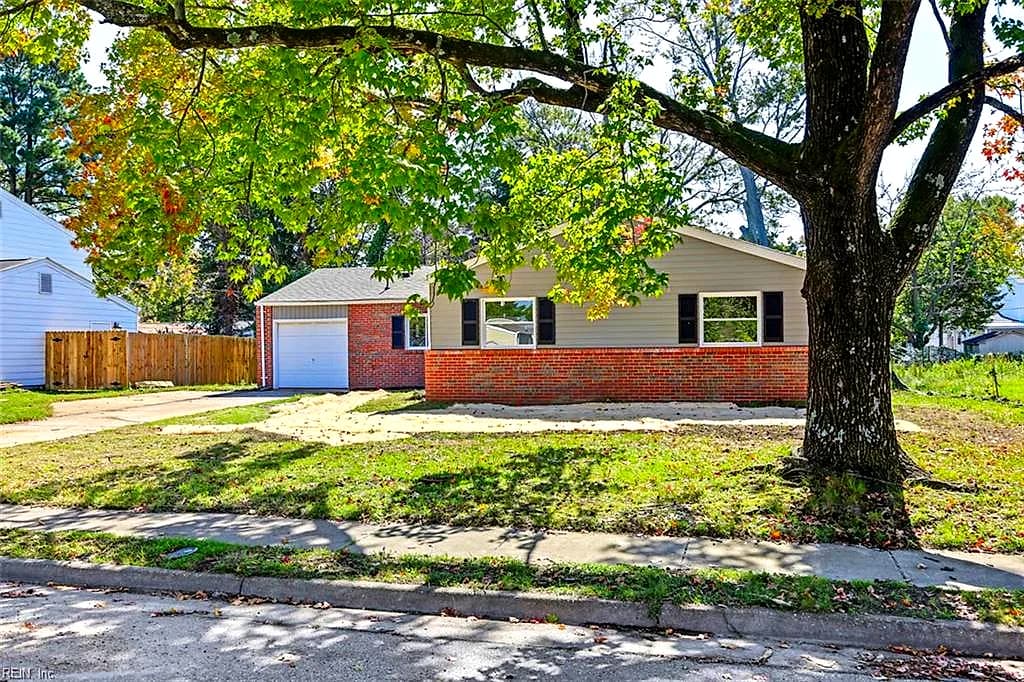 30 Greenwell DR, HAMPTON VA 23666 - Main photo