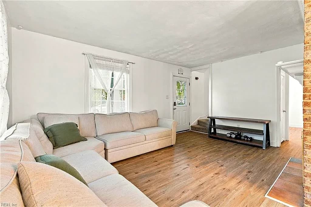 912 Wakefield AVE, NORFOLK VA 23502 - Photo 3