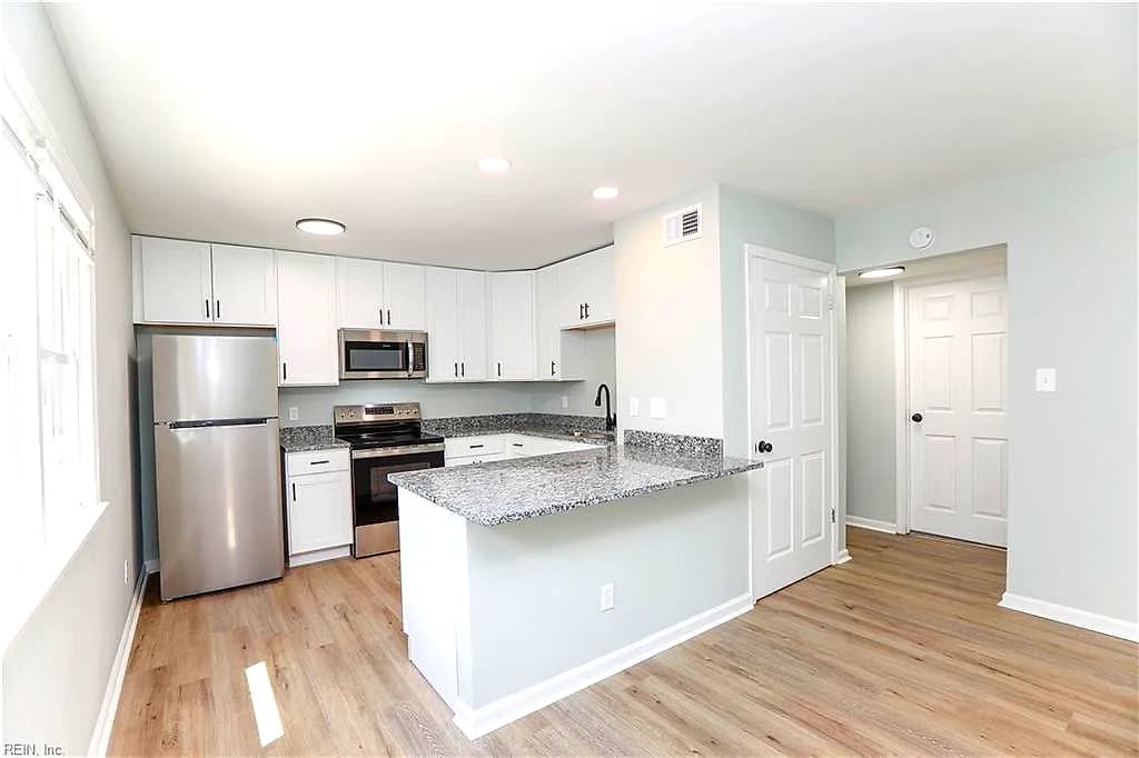 2709 Azalea Garden RD #B3, NORFOLK VA 23513 - Photo 5