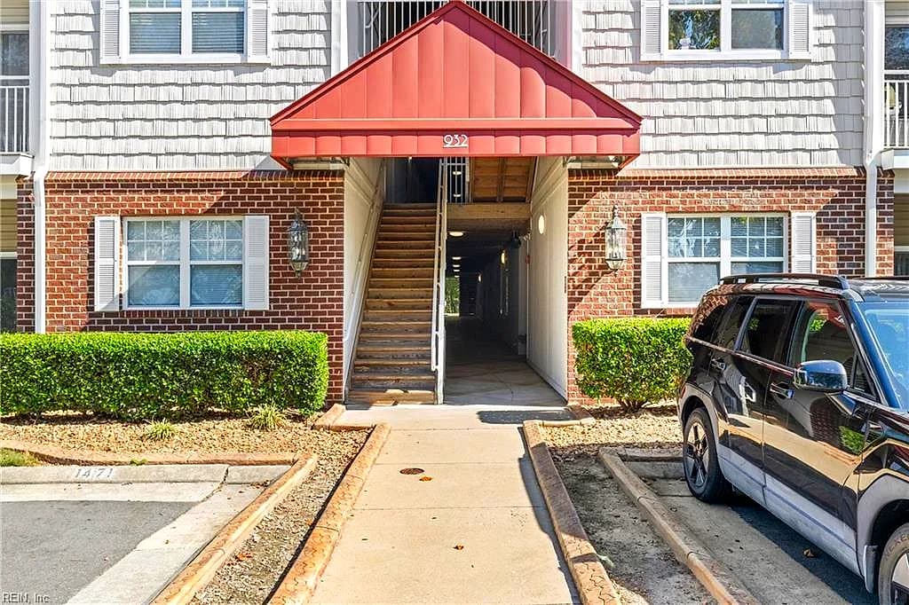 932 Southmoor DR #103, VIRGINIA BEACH VA 23455 - Photo 3