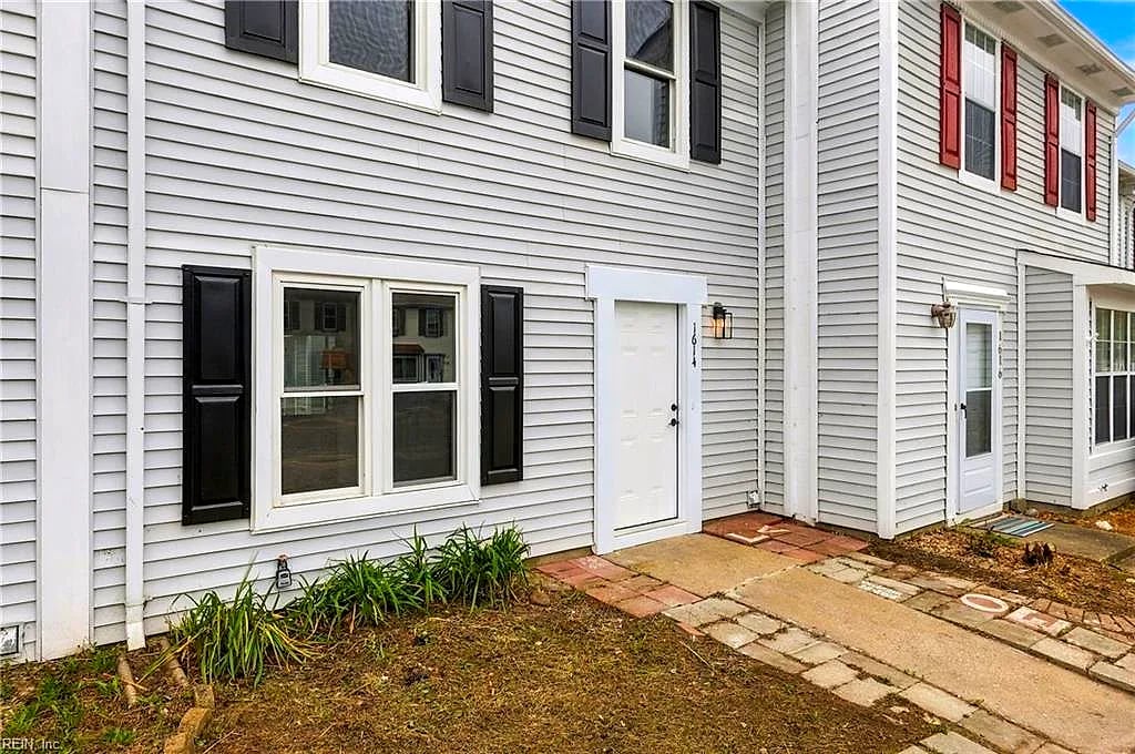 1614 Jameson Dr, Virginia Beach, VA