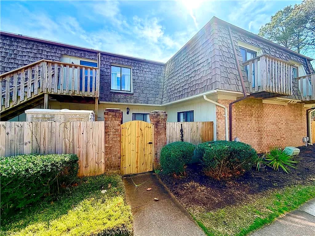 1633 Ocean Bay DR, VIRGINIA BEACH VA 23454 - Main photo