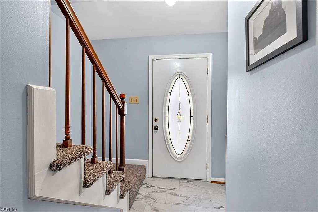 726 Soho ST, HAMPTON VA 23666 - Photo 5