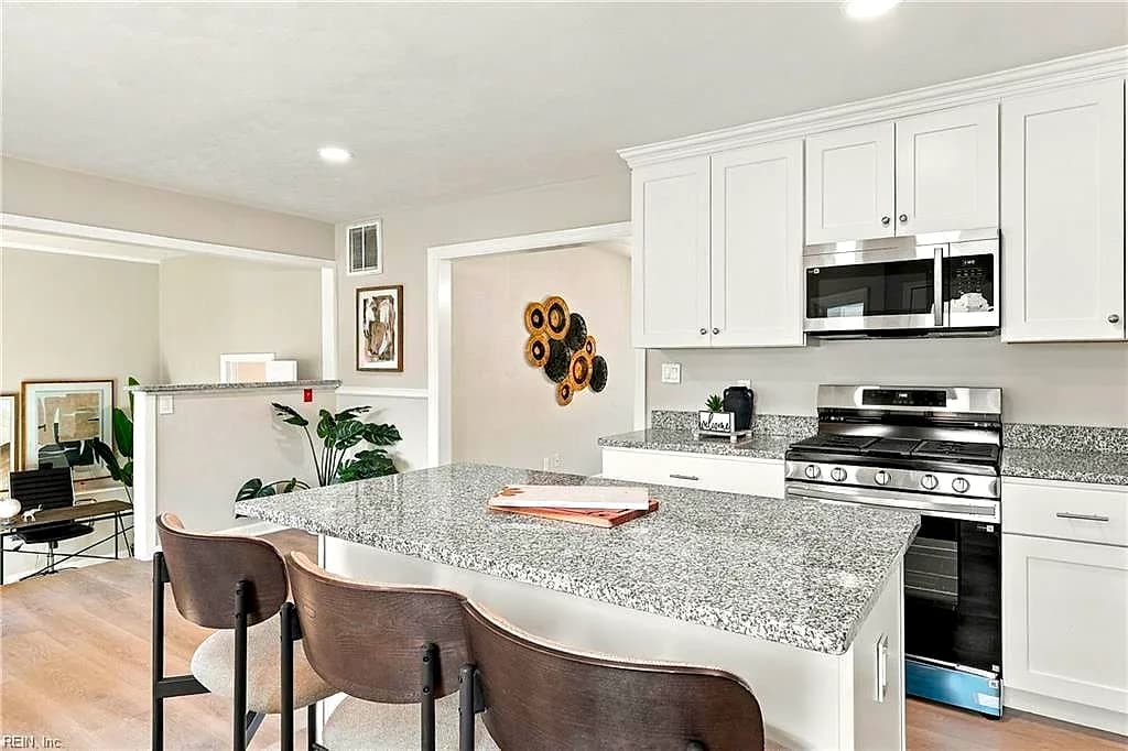 426 Mohican DR, PORTSMOUTH VA 23701 - Photo 2