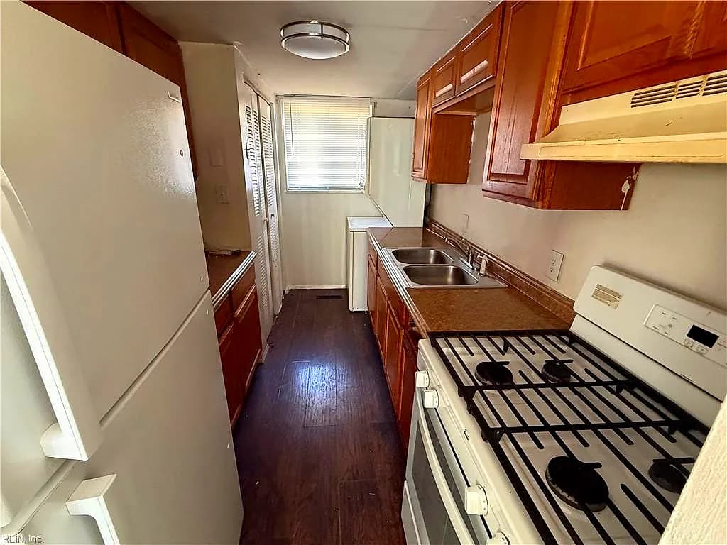 6523 Diesel CT, NORFOLK VA 23513 - Photo 4