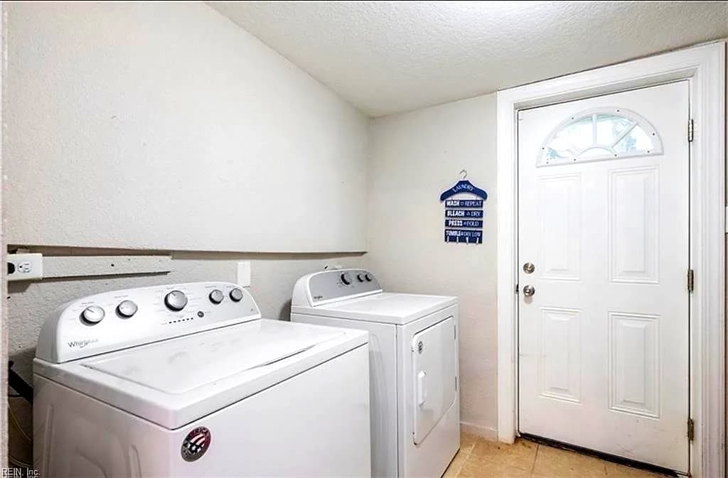 28 Afton PW, PORTSMOUTH VA 23702 - Photo 3