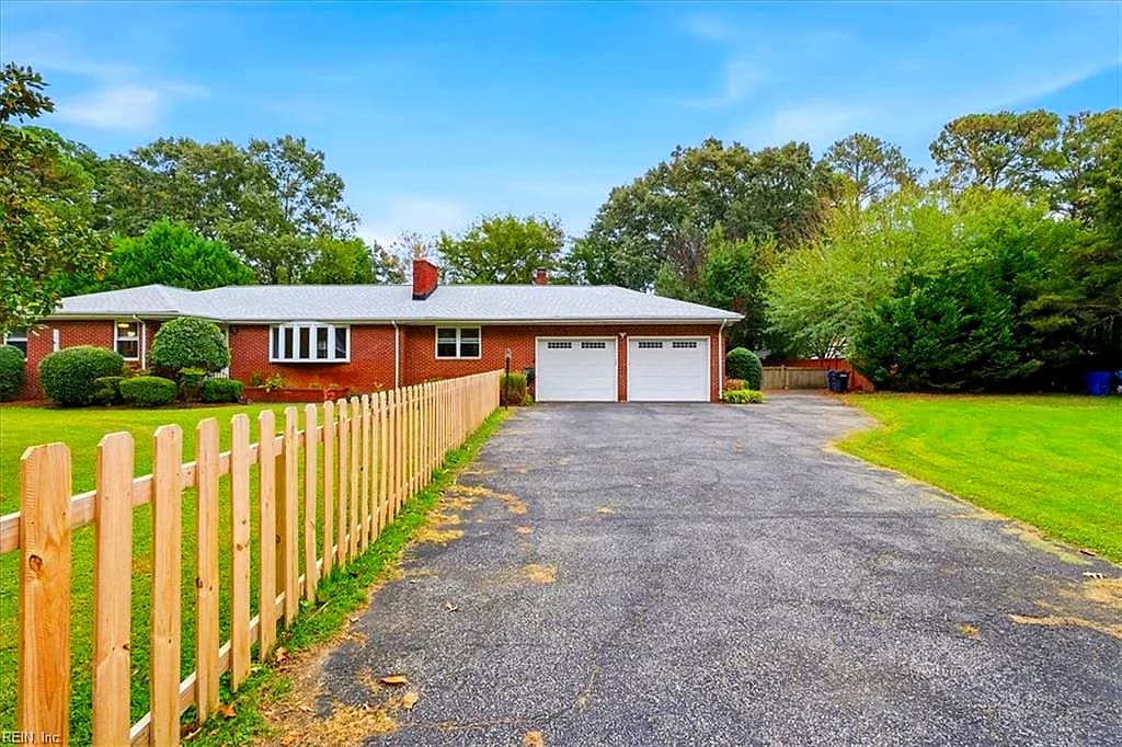 2016 Oak Leaf LN, VIRGINIA BEACH VA 23455 - Photo 3