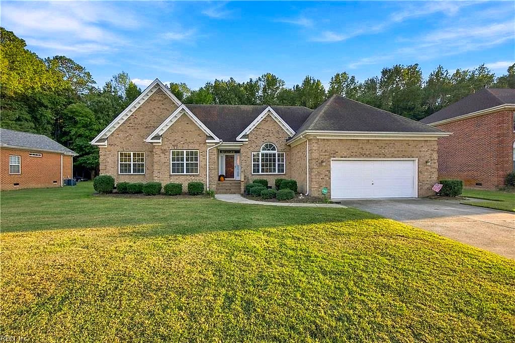 1103 Old Vintage Rd, Chesapeake, VA