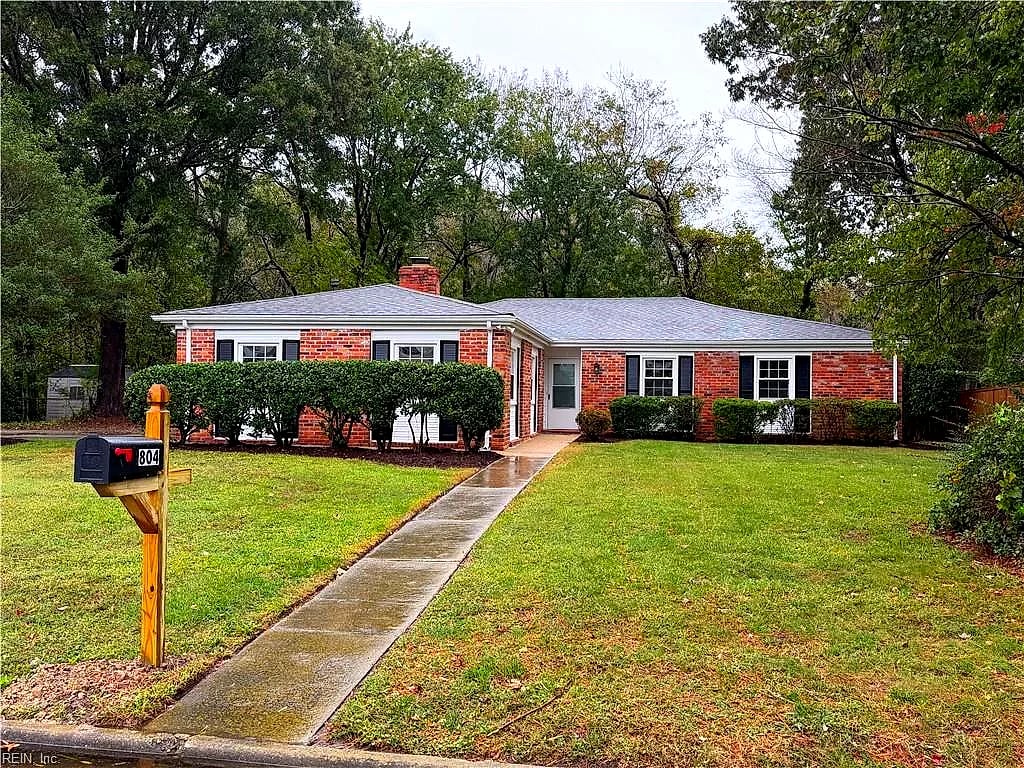 804 Duke of Suffolk Dr, Virginia Beach, VA