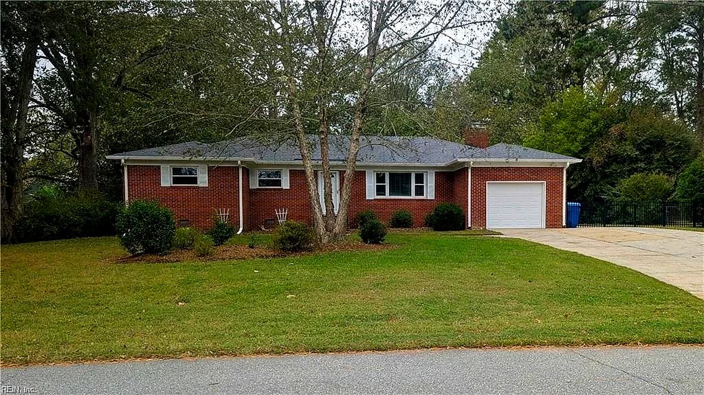 2348 Great Neck Cir, Virginia Beach, VA