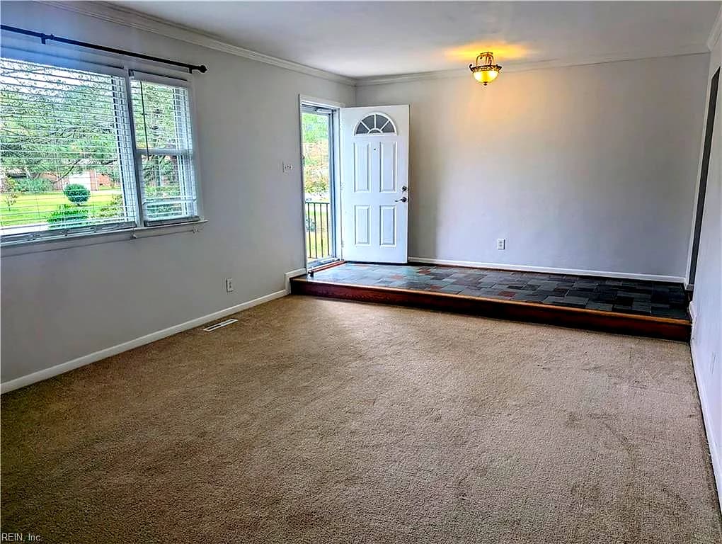 2348 Great Neck CIR, VIRGINIA BEACH VA 23454 - Photo 5