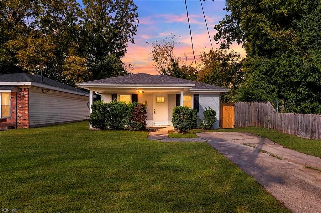 2931 Peronne AVE, NORFOLK VA 23509 - Photo 2