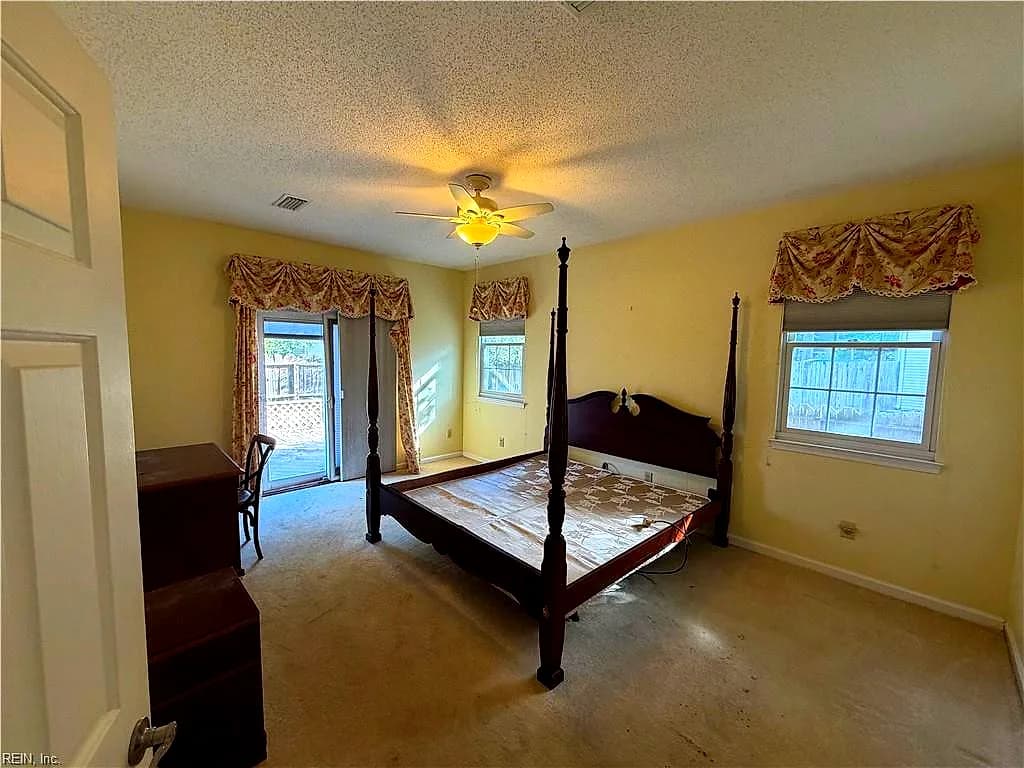 905 Lakecrest CT, NEWPORT NEWS VA 23602 - Photo 4
