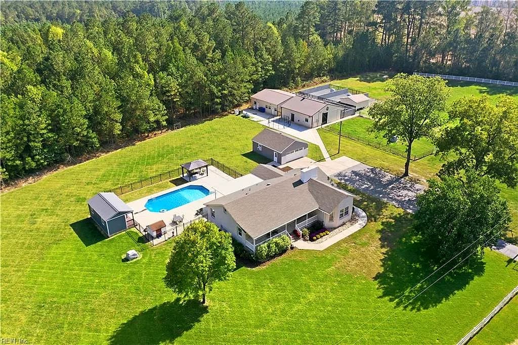 2443 Freeman Mill RD, SUFFOLK VA 23438 - Photo 2