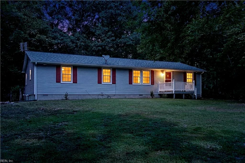 8960 Norseman LN, Gloucester — 3 bed Residential, 1,782 sqft