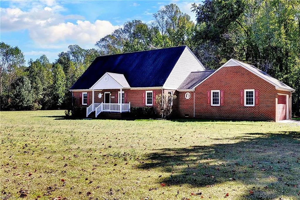 14151 Black Horse LN, Lanexa — 3 bed Residential, 2,284 sqft