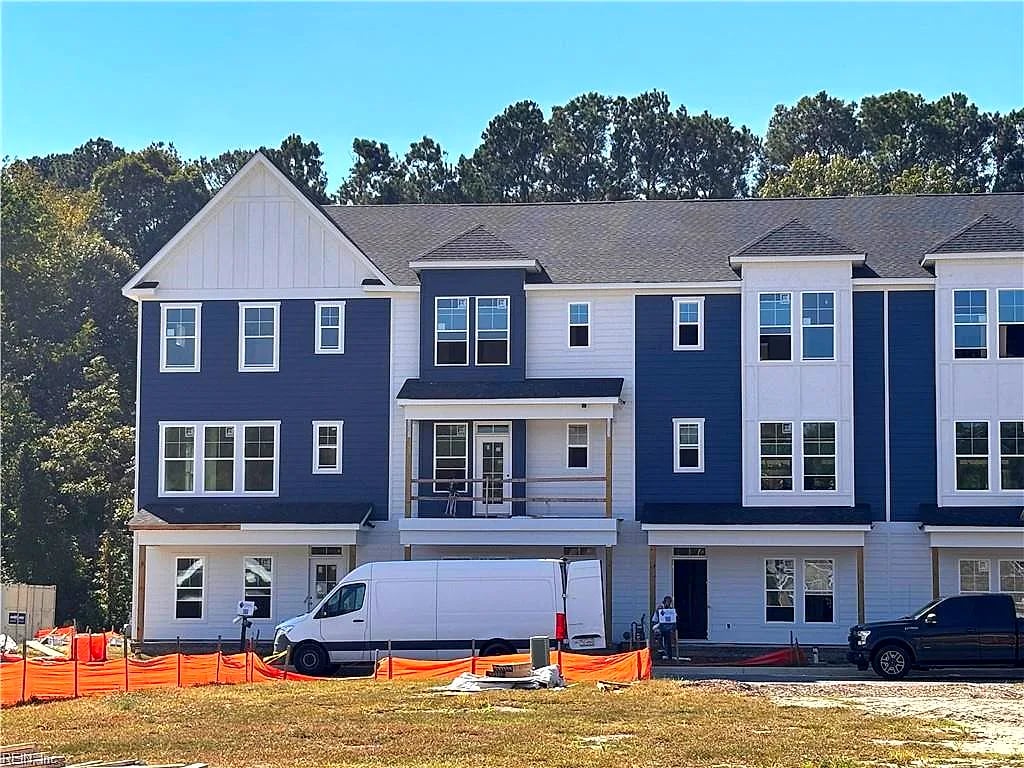 124 Lenas Way, Chesapeake, VA