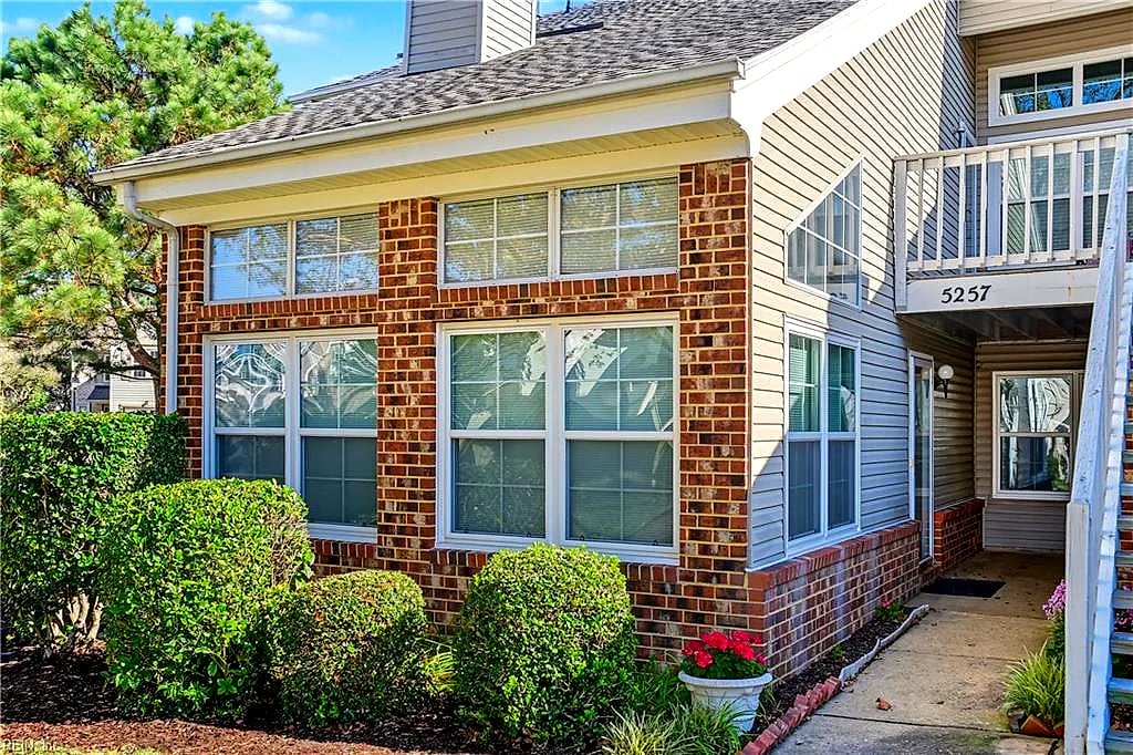 5257 Heathglen Cir, Virginia Beach, VA