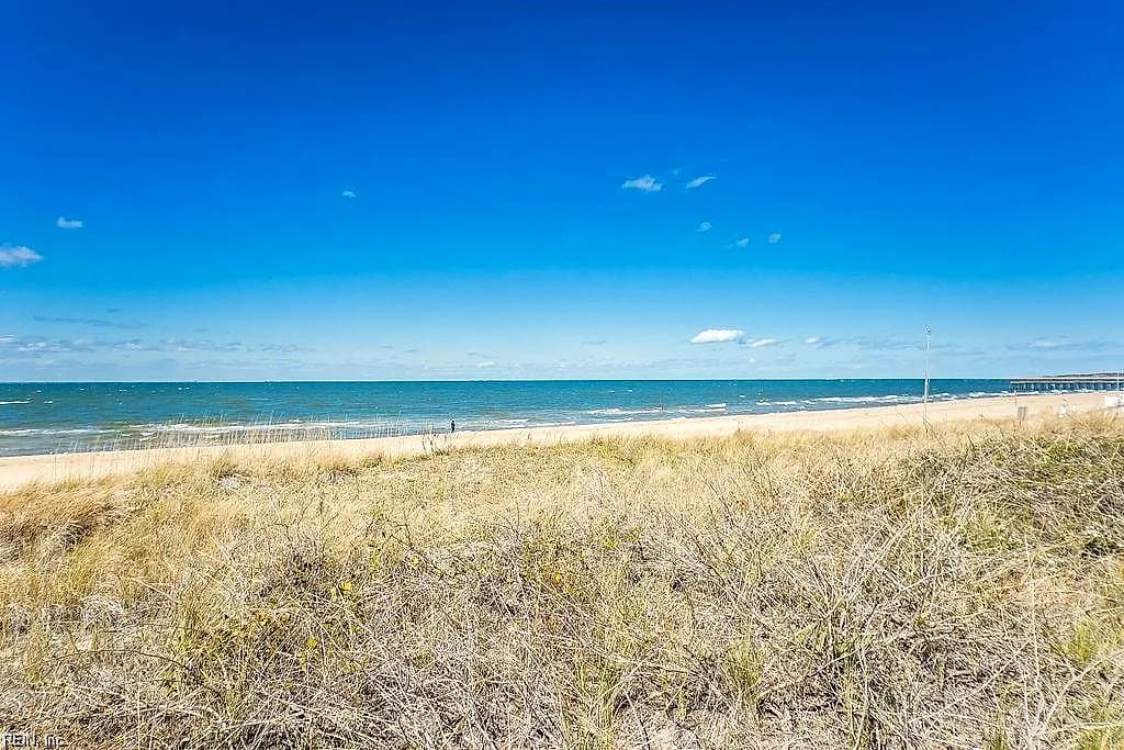 2308 Beach Castle LN, VIRGINIA BEACH VA 23451 - Photo 5